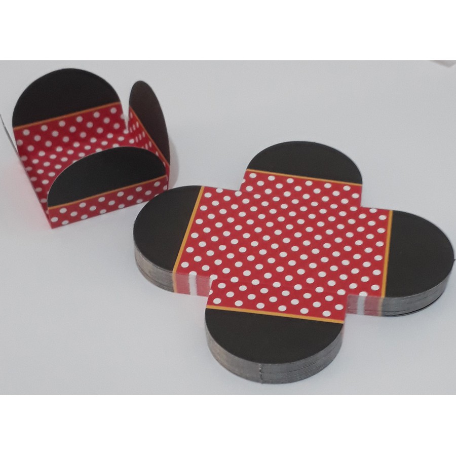 50 Forminhas Minnie 4 Pétalas Aniversário Brigadeiros Festa Infantil