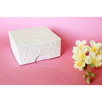20 caixa para presente ou doces 12x12x4 cm pronta entrega