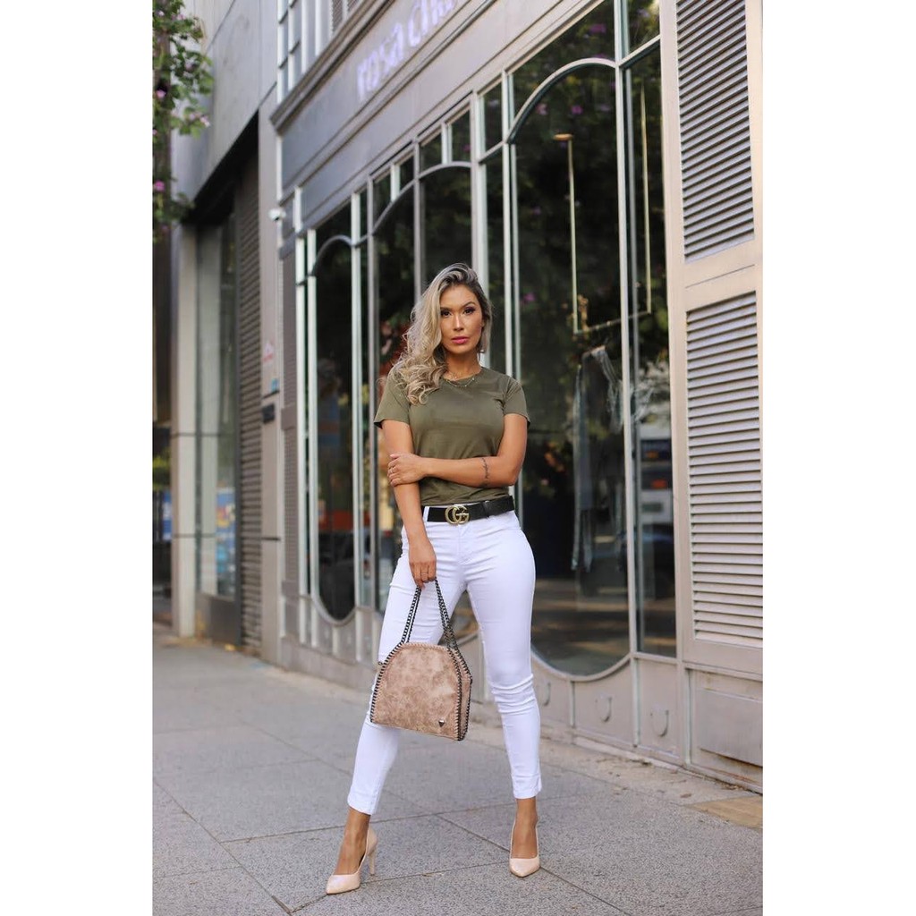 Calça Capri Sarja Com Elastano **aproveite Poucas Unidades**