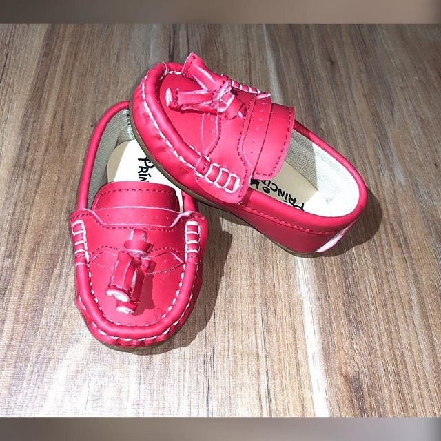 Sapato Menino Modelo Mocassim Vermelho com Lacinho