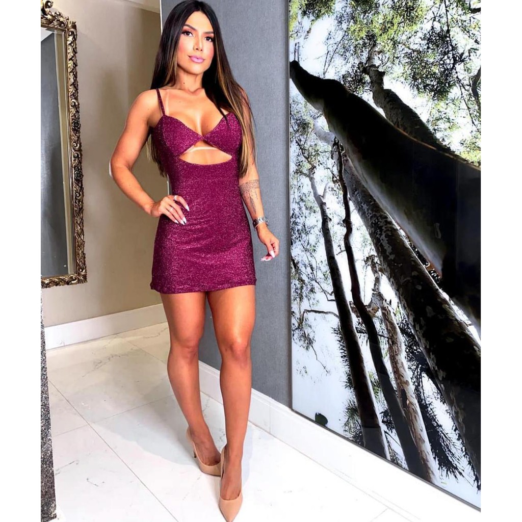 vestido vinho curto colado
