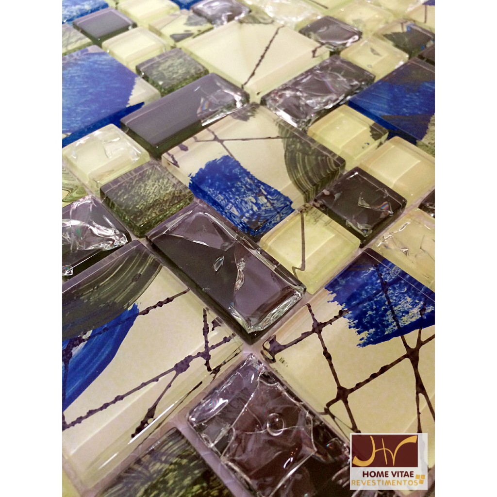 Pastilha De Vidro Desenhada Verde e Azul com Cristal Craquelado Bege