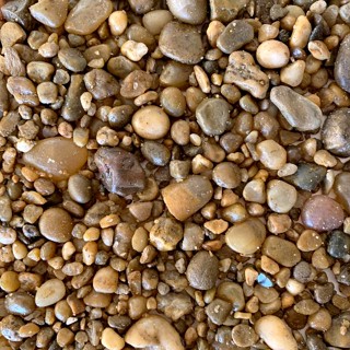 Pedra Natural Seixo De Rio - 10 kg - para Ornamentação Diversos Tamanhos para Vasos de Flor Pedra de Jardim - Paisagismo em Oferta na Shopee