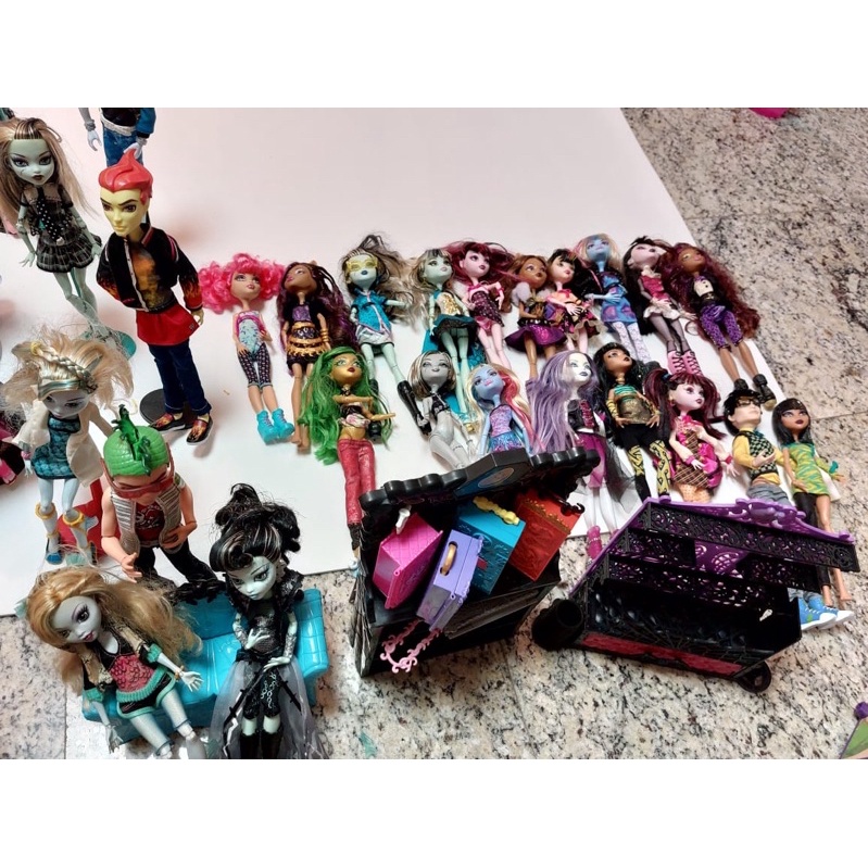 Bonecas Monster High