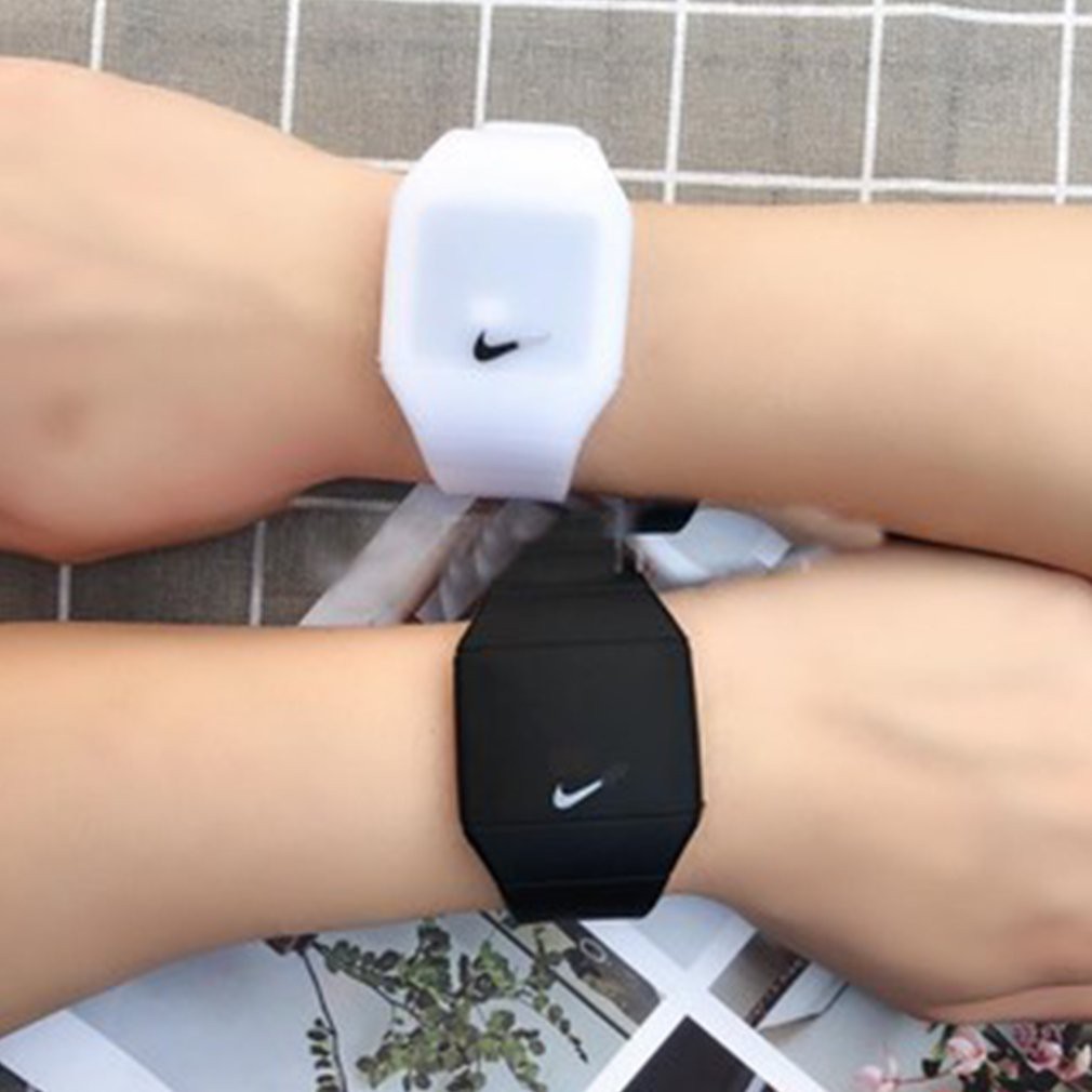 NIKE Relógio Pulso Esportivo Eletrônico Digital com LED Borracha Escorrega o Preço