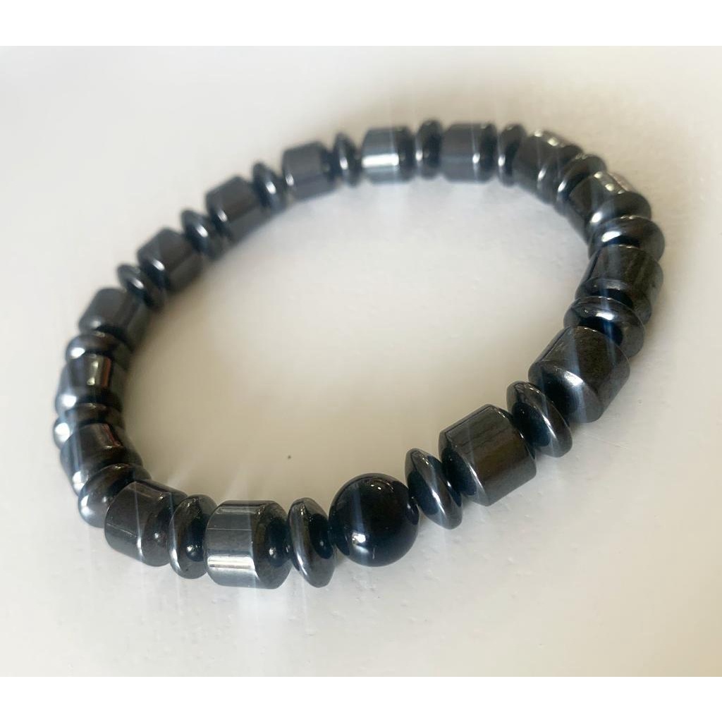 Pulseira hematita com turmalina negra