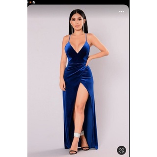 Vestido longo feminino de festa com alsa e fenda