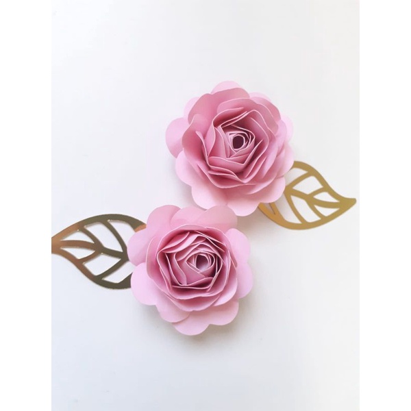 Kit 2 Flores Rosa Claro com Folha Dourada para bolo (modelo 2) | Shopee  Brasil