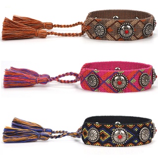 Pulseira De Tecido Com Borla De Rebite Feita À Mão Bordado