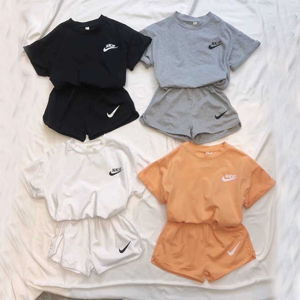 fotos de roupas da nike