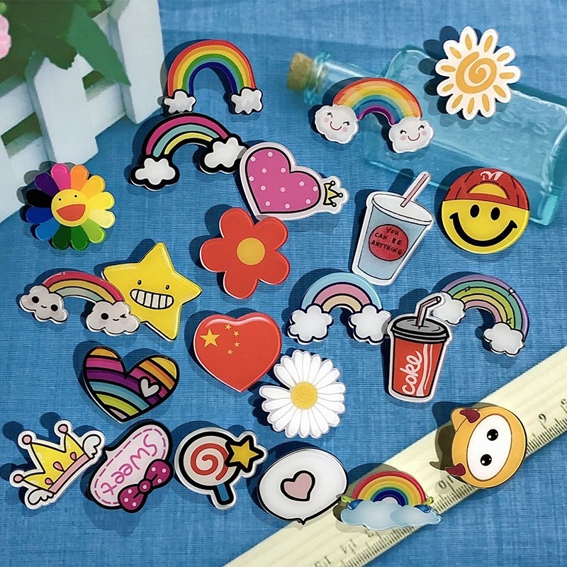 Criativo Desenho Animado Arco-Íris Broche Acrílico Crachá Fofo Bolsa Roupas Alfinete Pingente Pequenos Acessórios Patch