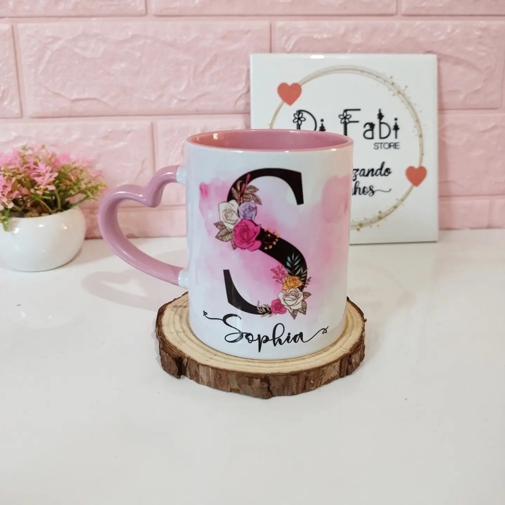 Caneca Alça de Coração em Oferta na Shopee