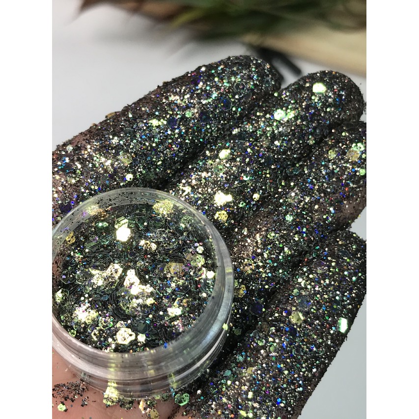 GLITTER PARA OLHOS - LIGTHS OUT 2g - USE GLOW