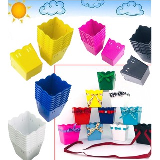 10 Mini Vaso Cachepôs 8cm Plástico Com Furos Passa Fita Cachepot Lembrancinhas