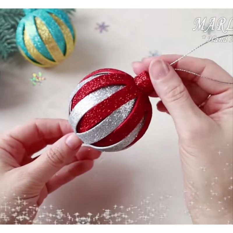 2 Bolas de natal em Eva com glitter enfeite Natal vermelho e Prata | Shopee  Brasil