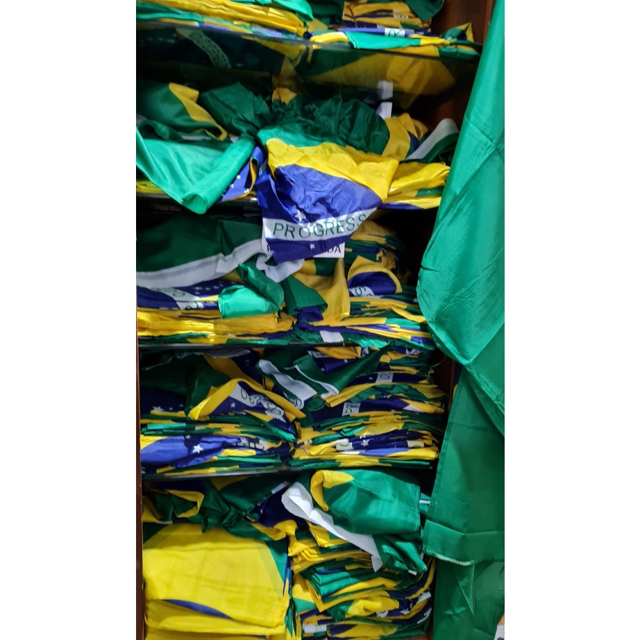 Bandeira do Brasil - 1,50 x 0,95mt - 100% Poliéster -=CORES VIVAS E VIBRANTES