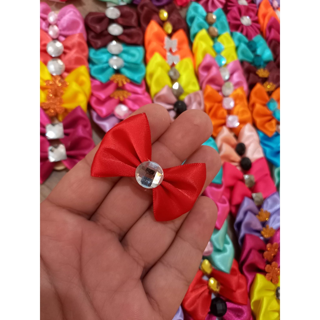 Laço Pet 10 unidades M Borboleta Lacinhos Pet Cães Cachorro Gato Fêmea Macho Cetim Banho Tosa Petshop Kit 10 unidades