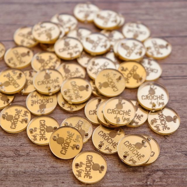 70 Etiqueta em Acrílico Espelhado Personalizado