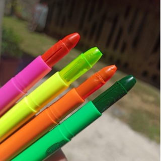 Marca Texto em Gel Fluorescente | Bíblia e Vade Mecum | Papelaria -  TRIS - 6 cores em Oferta na Shopee