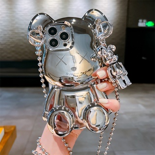 Estojo De Luxo Com Revestimento 3D Para IPhone 15 Pro Max 14 13 11 Cobertura De Corrente Metálica De Prata De Corpo Cruzado 11 12 Pingente De Urso