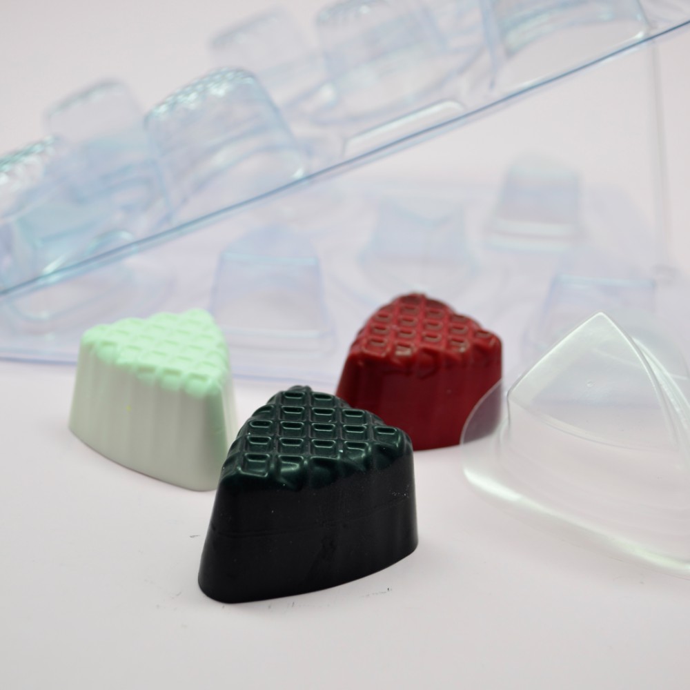 1~4 Forma Para Chocolate Bwb Com Silicone (3 Partes) 9716 - Bombom Recheado Triângulo  35g - Home & Living
