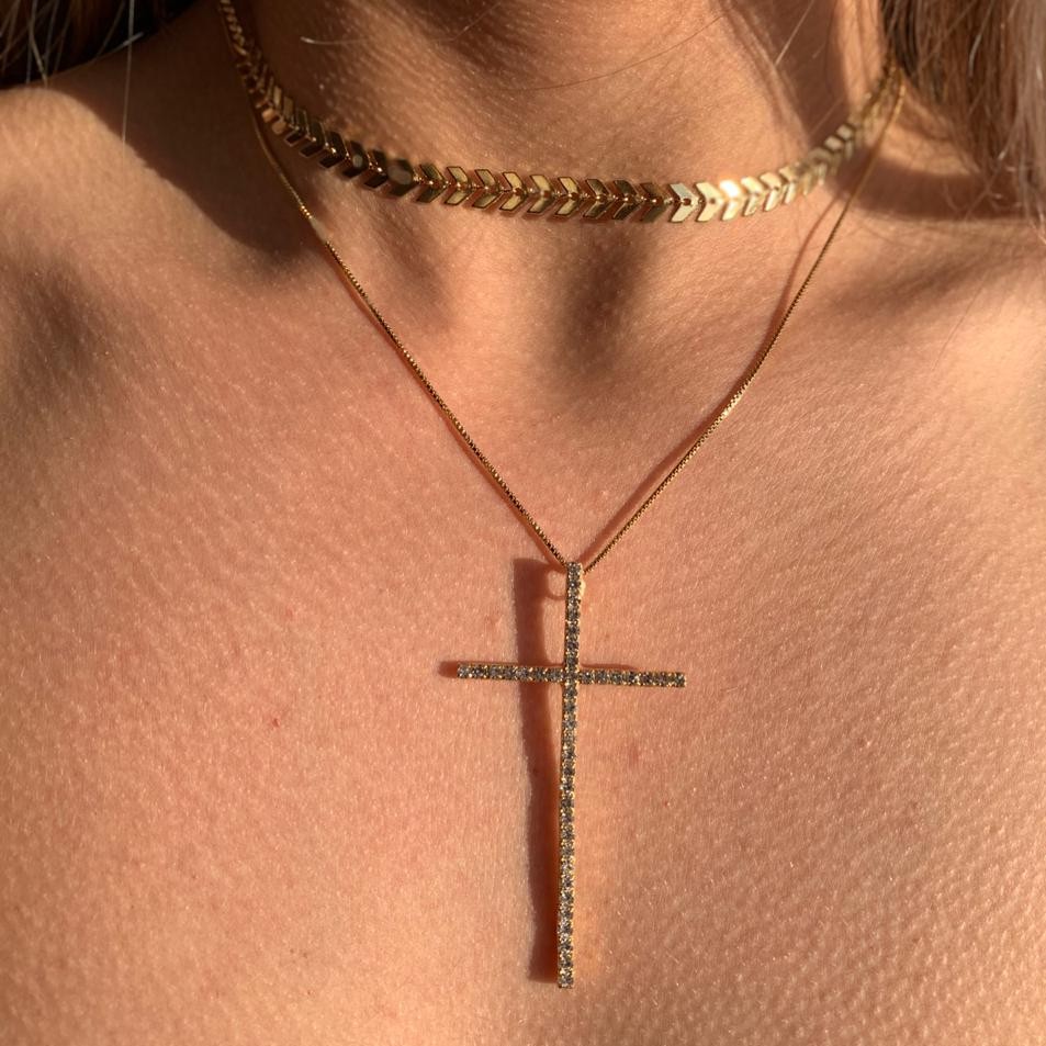 Colar Gargantilha Choker Escama de peixe dourado + Colar de crucifixo cruz cravejado