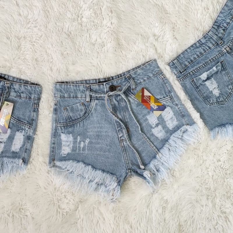 Short jeans hot pants  com lacinho modelo boyfriend em Oferta na Shopee