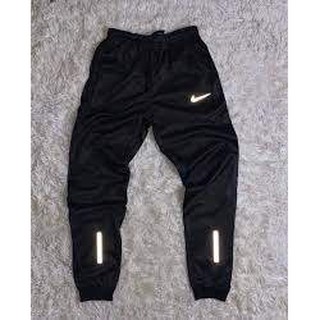 calça skinny nike