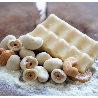 Castanha de Caju Drageado com Chocolate Branco e Ninho - 500g