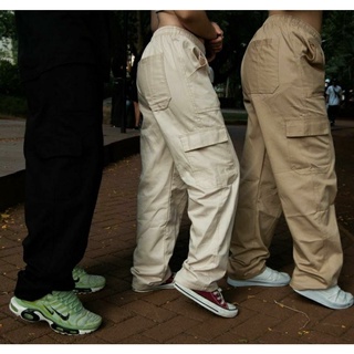 calça cargo unissex larga com bolso