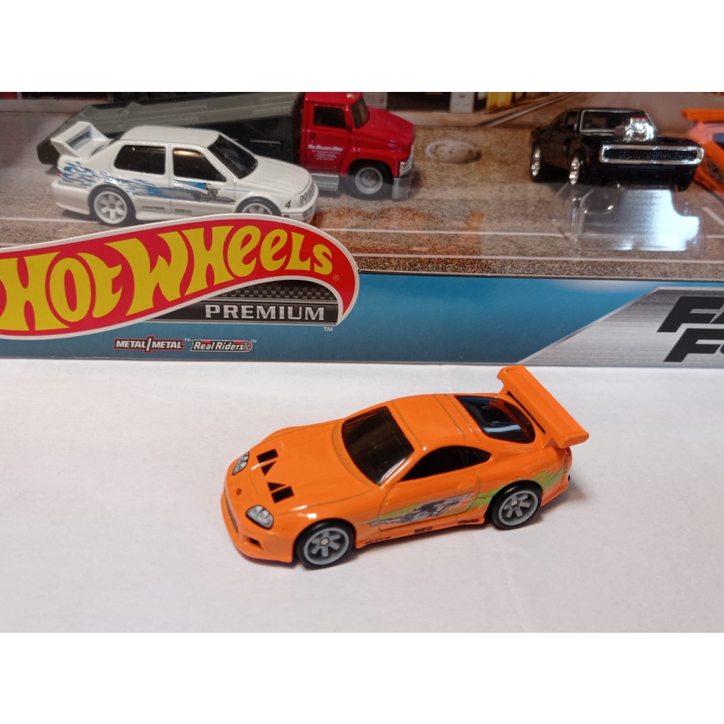 Hot Wheels Velozes E Furiosos - Pack Com 5 Carrinhos - Corre Que Ta  Baratinho