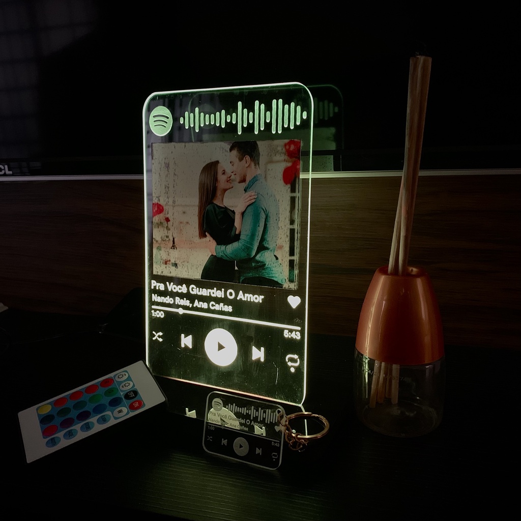Presente Personalizado Luminária Interativa Namorados Spotify RGB 16 Cores