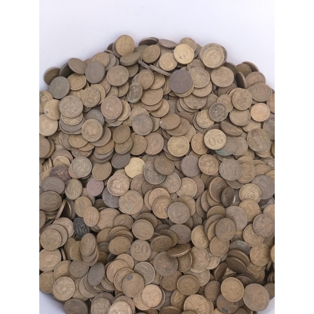 200 moedas de 50 cent de aço e 200 de 1 cruzeiro