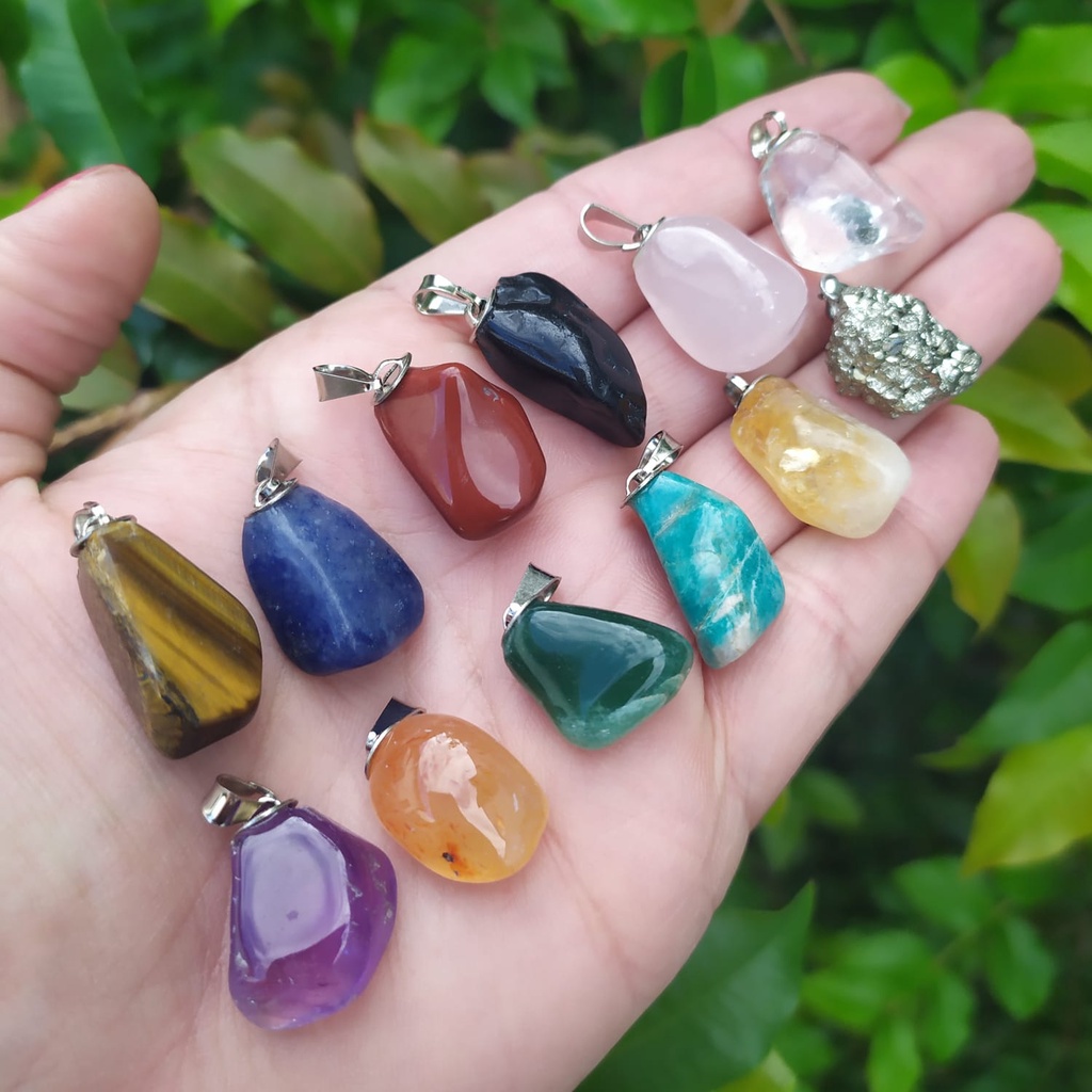 Pingente Pedra Natural Rolada Quartzo Cristal Variado Proteção Energia Equilíbrio em Oferta na Shopee