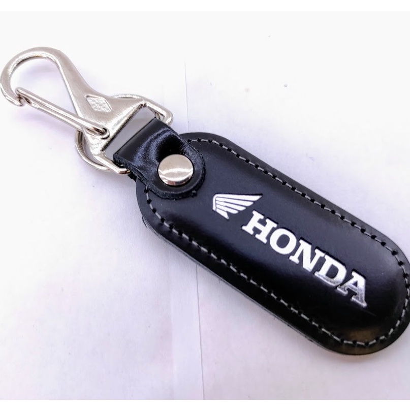 Chaveiro Motos em Couro Preto com Mosquetão em Oferta na Shopee