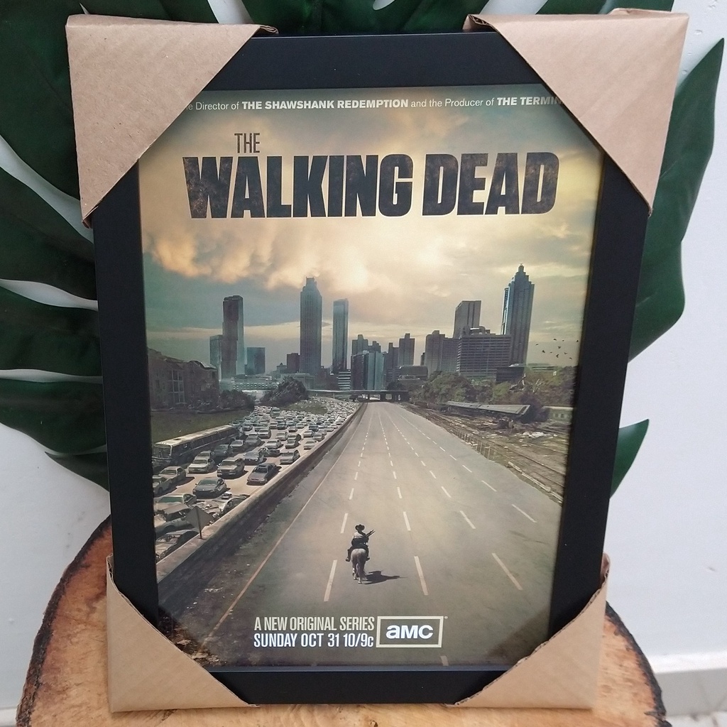 Quadro decorativo com moldura e vidro The Walking Dead pôster série geek nerd