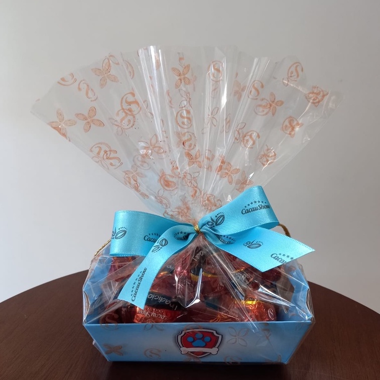 Lembrancinha Cesta de Chocolates Cacau Show Temática para Presente de Páscoa (Patrulha Canina, Arco-Íris, Fazendinha, Dinossauros, Unicórnio)