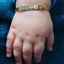 Vnox Personalizado Nome Esculpido Gratuito Pulseira Para Bebês Nova De Aço Inoxidável Com Banho De Ouro Jóias Meninos E Meninas