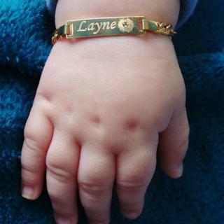 Vnox Personalizado Nome Esculpido Gratuito Pulseira Para Bebês Nova De Aço Inoxidável Com Banho De Ouro Jóias Meninos E Meninas