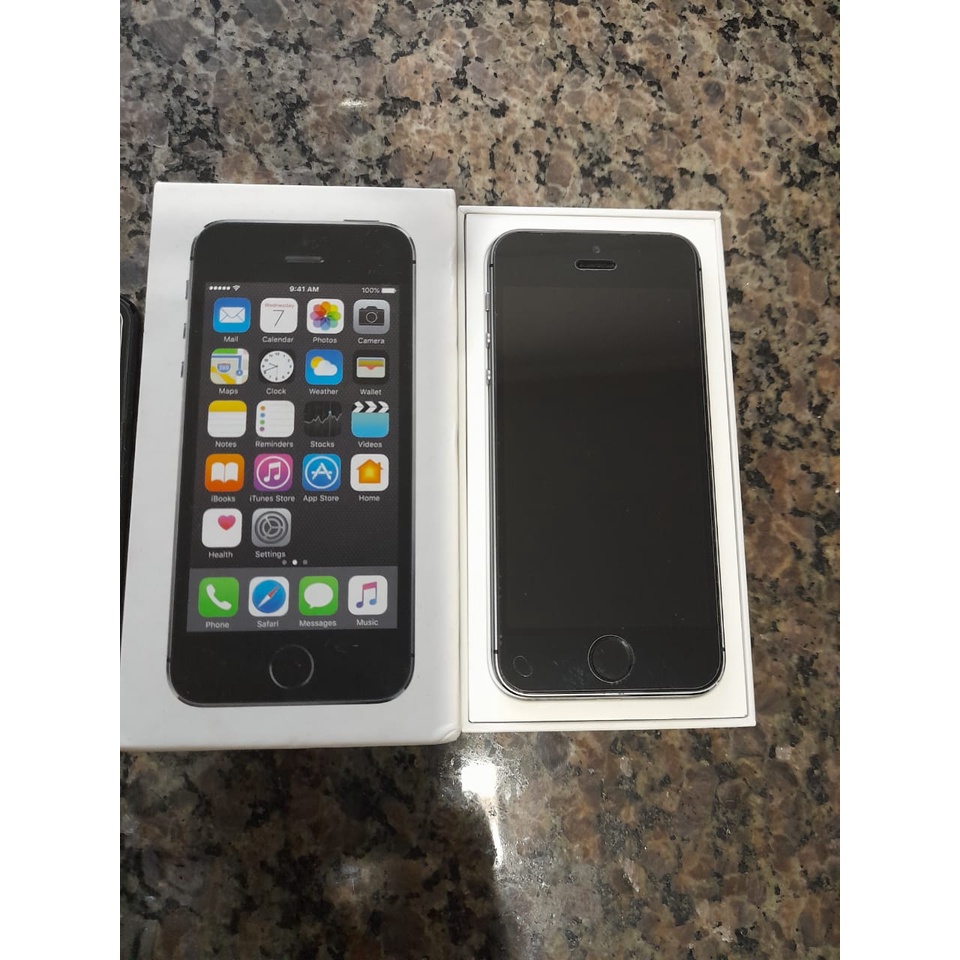 iPhone SE Space Gray 16 GB