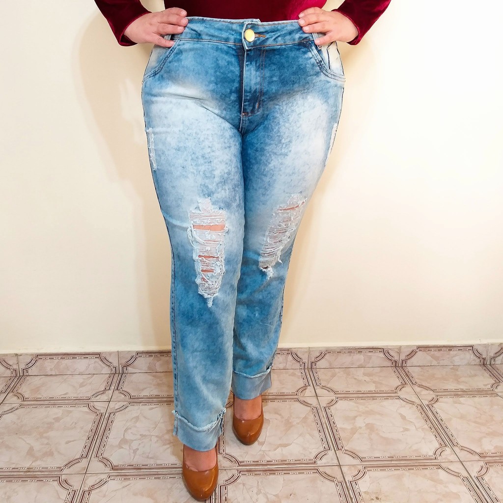 Calça feminina jeans mom destroyed plus size / calça jeans rasgada tamanho grande 52 e 56 / moda jovem blogueira