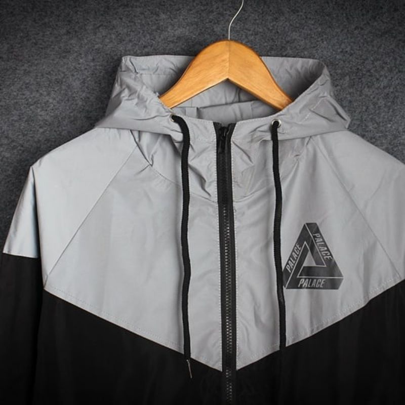 Palace adidas ветровка. Куртка palase. Куртка palace зимняя. Бомбер palace black. Palace skateboards ветровка.