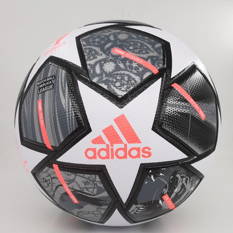 bola final champions