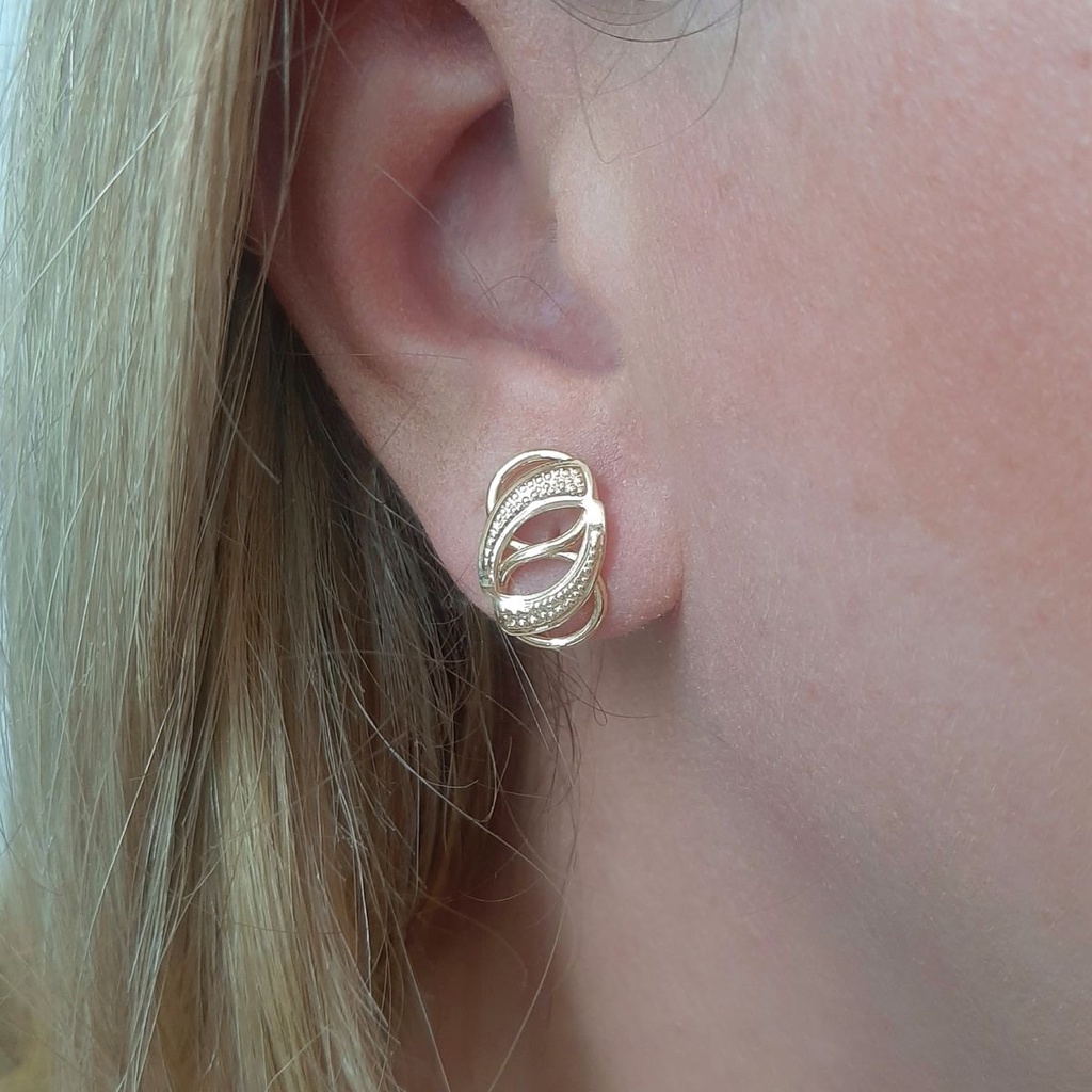 Brinco Semijoia Classico Iris Banhado A ouro 18k!  Banho De Qualidade Direto Da Fabrica!! em Oferta na Shopee