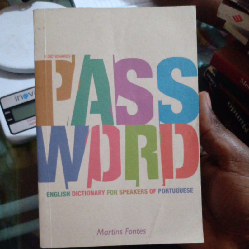Dicionário - Pass word: English Dictionary for Speakers of Portuguese