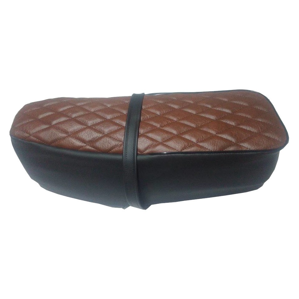 Capa De Banco Café Racer No Modelo Xadrez Marrom Com Preto Com Cinta - Cb 400 / Cb 450 / Cg 125 82 Bolinha / Cg 125 De 83 a 89 / Chopper 150 / Intruder 125 / Intruder 250 / Ml 125 De 83 a 89 / Turuna De 83 a 89