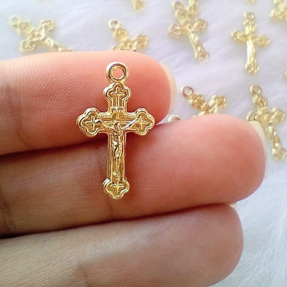 10 Cruz pequena Dourado para Mini Terço e Artesanatos - Cruz para Terço em Oferta na Shopee