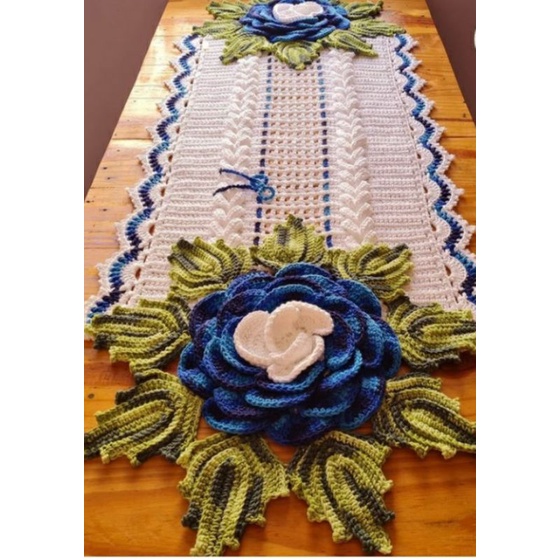 Trilho de mesa em crochê Rubi / caminho de mesa de crochê Rubi  confeccionado 100% a mão | Shopee Brasil