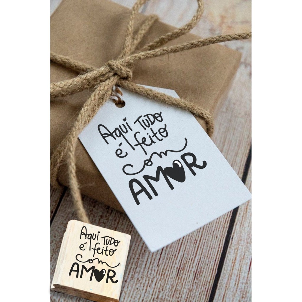 AQUI TUDO É FEITO COM AMOR carimbo para personalizar decorar embalagens de entrega envio delivery artesanato bolsas kraft