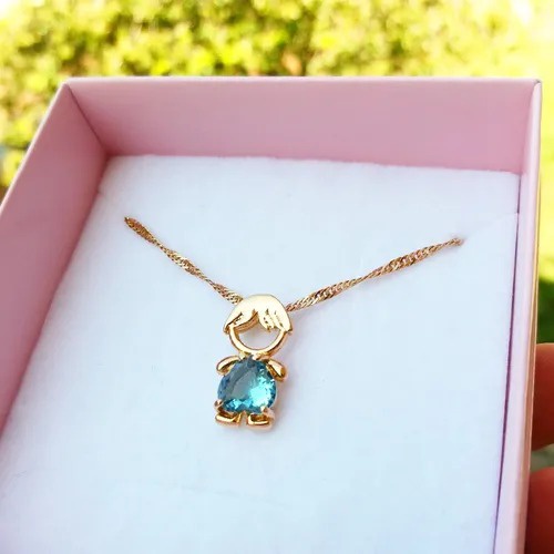 Colar Feminino de Família Filhos Menina Menino Casal Folheado a Ouro 18k  Antialérgico - Presente para mães